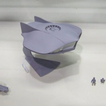 Giant 39 inch Seaview Model Kit by Moebius Models 1/128 (707)