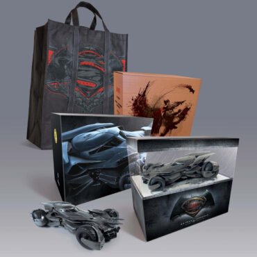 Batmobile - Batman vs Superman Display