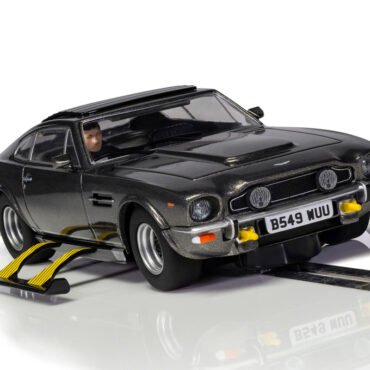 1/32 Scale