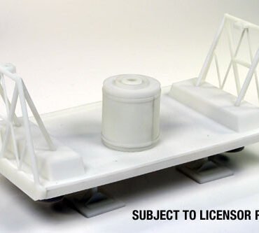 Eagle with Cargo Pod - 22" kit - Space: 1999 from MPC/Round 2