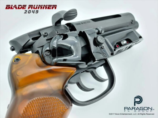 Blade Runner 2049 - Deckard's Hero (Elite) Blaster - Image 5