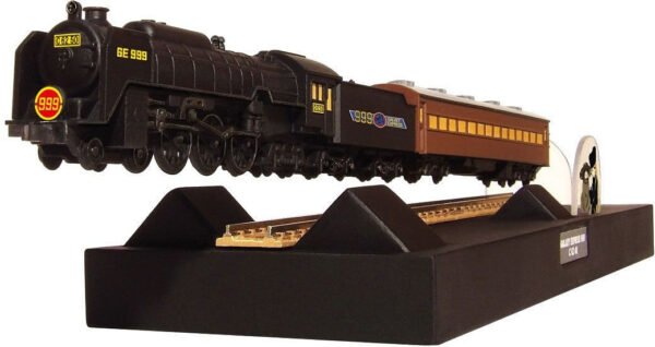 GALAXY EXPRESS 999 TV Version Floating Train Display - Image 3